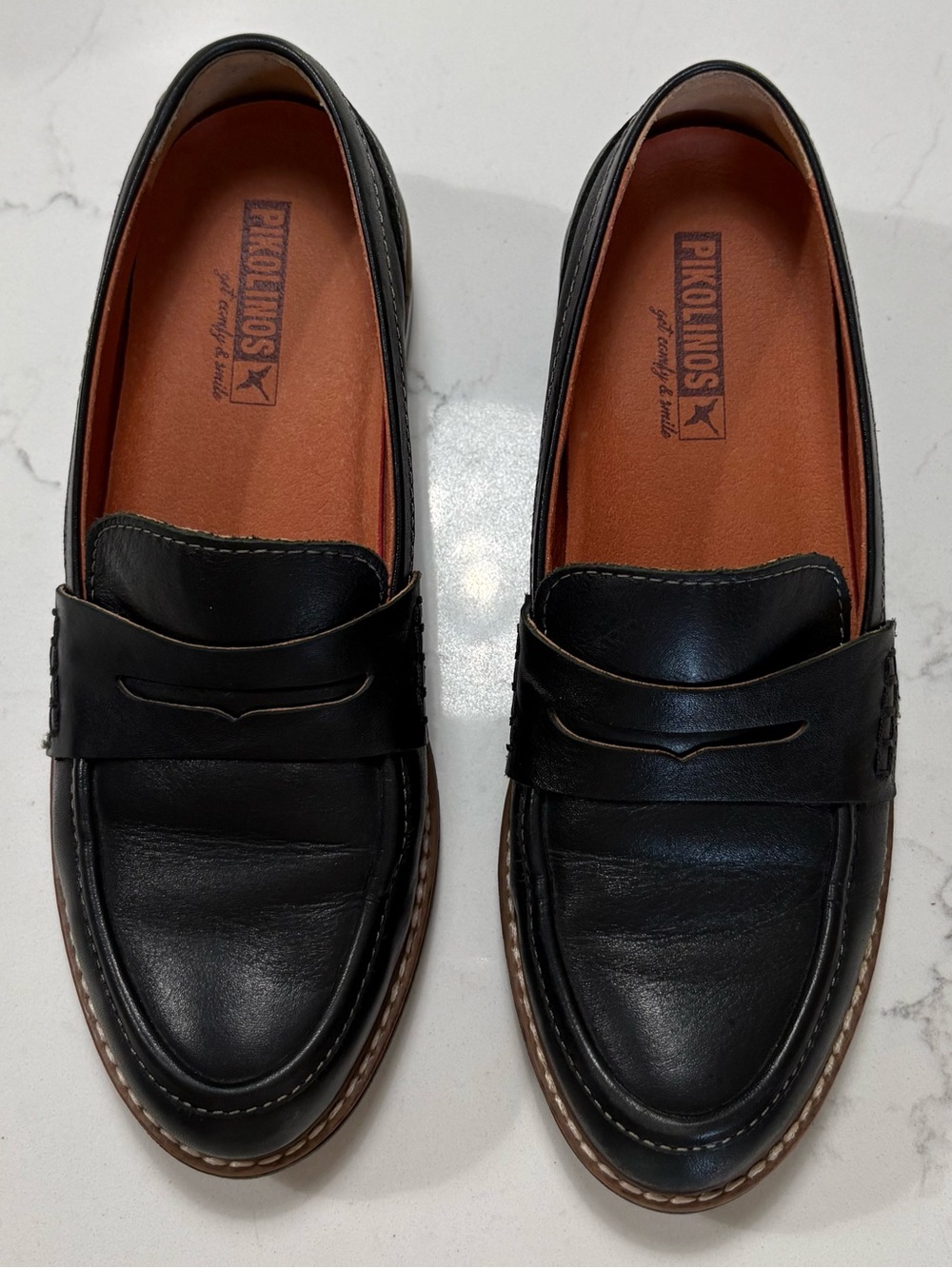 Pikolinos women’s Black Leather Penny Loafers size 6.5